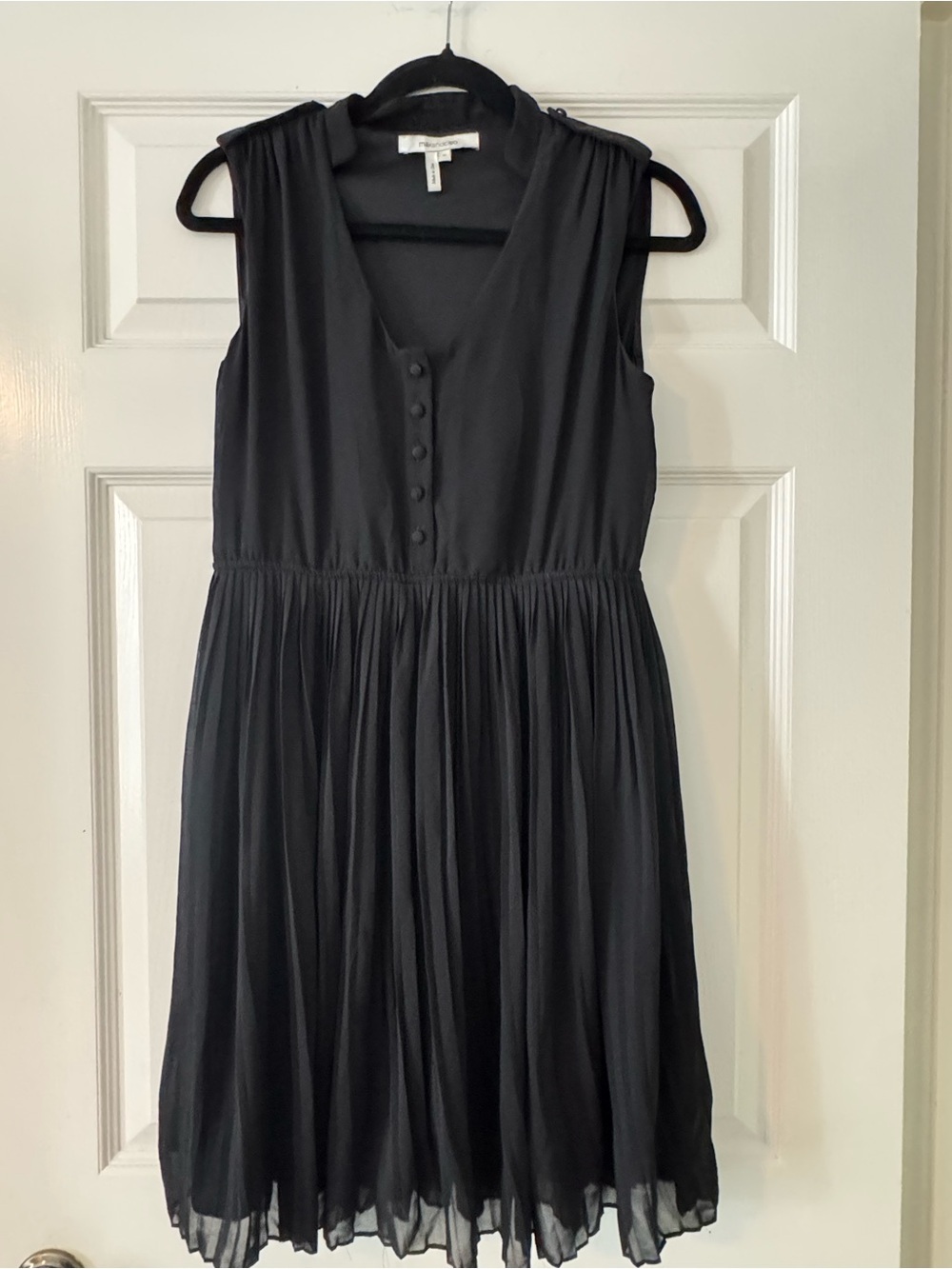 Max & Cleo Black Sleeveless Pleated Midi Dress with Button Front